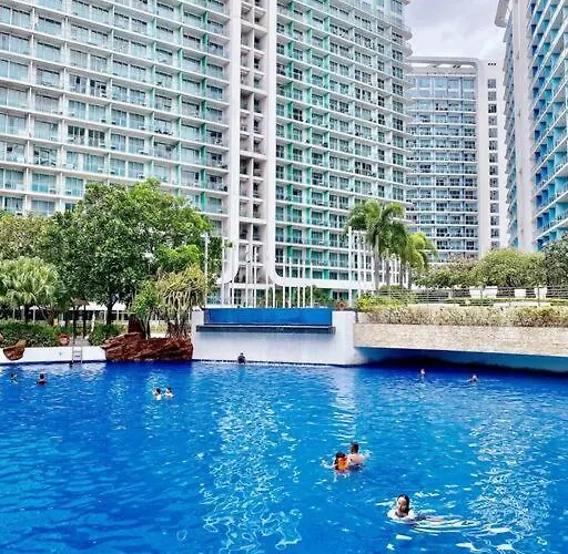 2 Bedroom With Balkony Manila